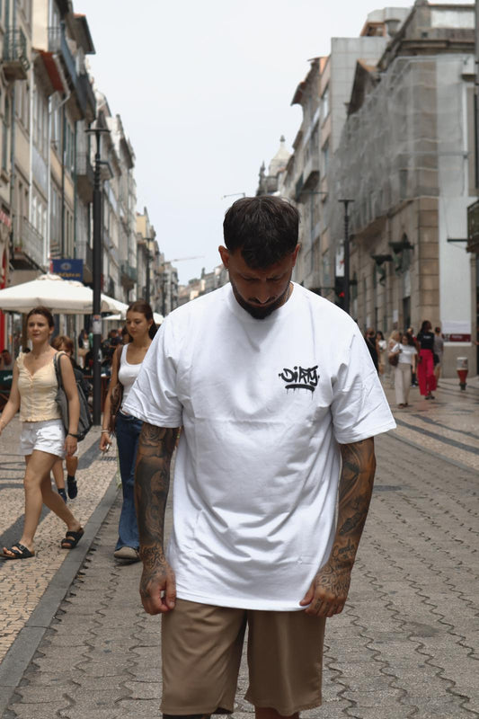 T-Shirt Branca Graffiti